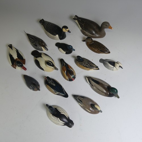 689 - A collection of fifteen Val Bennett cold painted bronze duck and goose Figurines, including ; Greyla... 