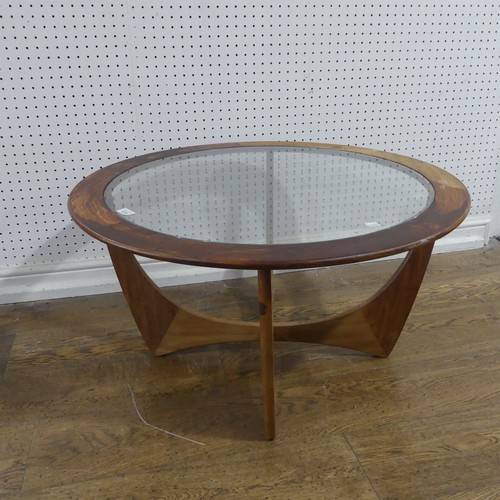 675 - A mid-20th century G-Plan Astro coffee Table, the circular teak top inset with glass, W 84 cm x H 45... 