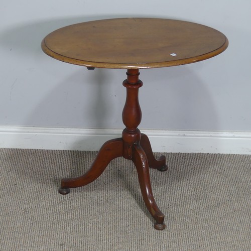 506 - A Victorian mahogany Side Table, the three-quarter gallery to top, raised on turned supports, W 69 c... 