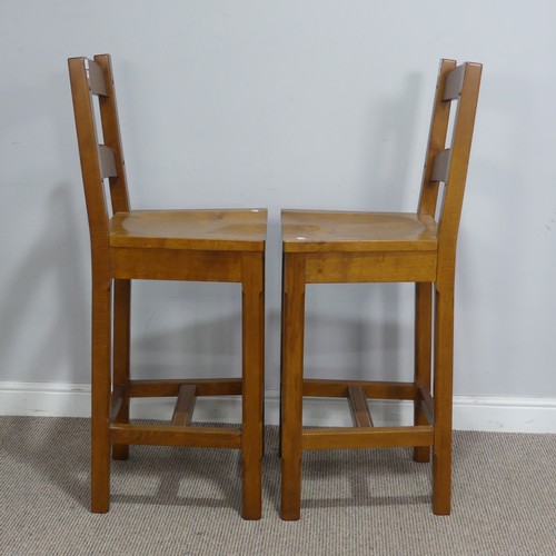 518 - A pair of contemporary oak high Stools, W 47 cm x H 113 cm x D 44 cm(2)