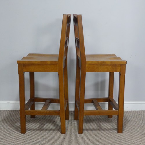 518 - A pair of contemporary oak high Stools, W 47 cm x H 113 cm x D 44 cm(2)