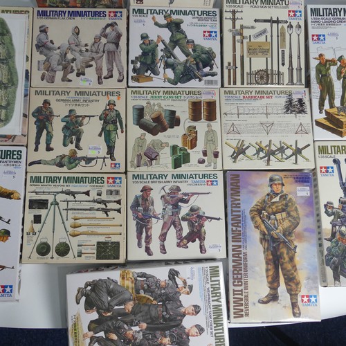 302 - Twenty-three Tamiya 1:35 Scale Plastic Military Models, including No.224 Schwimmwagen Type 166, No.1... 