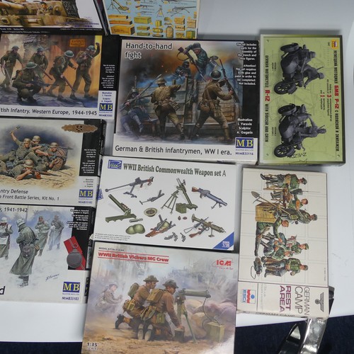 299 - Twenty-two various 1:35 Scale Plastic Military Model Kits, including Border BT-005 Pz.Kpfw.IV Ausf.H... 