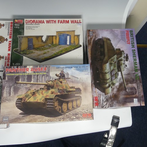 294 - RFM/MiniArt, two RFM (Ryefield Model) 1:35 Scale Plastic Military Model Kits: 5038 British Sherman V... 