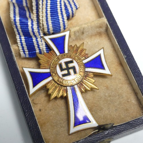 201 - A WW2 Third Reich German 'Cross of Honor of the German Mother' Medal, First Class (Gold Cross - 8 or... 