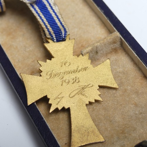 201 - A WW2 Third Reich German 'Cross of Honor of the German Mother' Medal, First Class (Gold Cross - 8 or... 