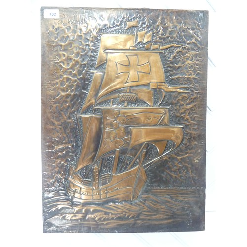 702 - An Arts and Crafts Newlyn inspired copper Picture/Plaque, depicting sailing ships, W 43.5 cm x H 58.... 