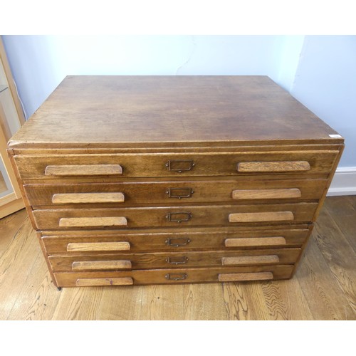 704 - A mid-20th century oak plan Chest, with six drawers and moulded handles, in two sections, W 115 cm x... 