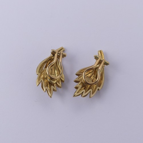 223 - A pair of vintage Italian 18ct yellow gold Ear Clips, textured stylised foliate design, 35mm long, 1... 