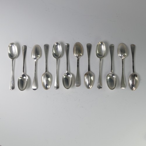 28 - A set of eleven Victorian silver Dessert Spoons, by Francis Higgins II, hallmarked London 1895,... 