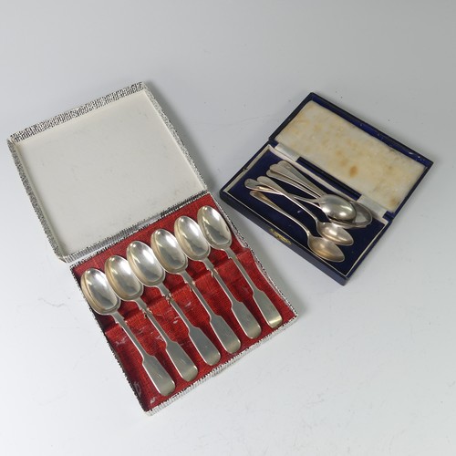 36 - A set of seven Elizabeth II silver Teaspoons, by Bennett & Heron, hallmarked Sheffield, 1964-6, ... 