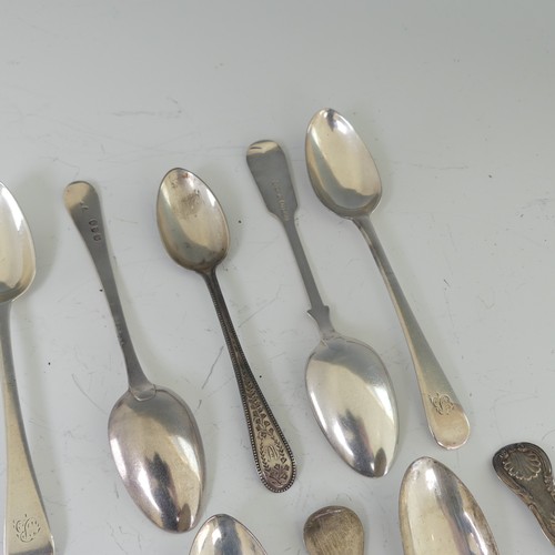 38 - A set of six Victorian Scottish silver Teaspoons, Kings pattern, initialled, 14.5cm long, together w... 