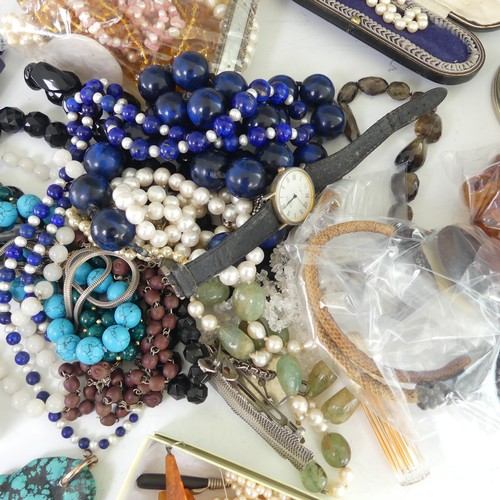 246 - A quantity of Costume Jewellery, including glass and bead necklaces, faux pearls, a turquoise matrix... 