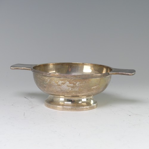 47 - A George V silver Quaich, by George Unite & Sons, hallmarked Birmingham 1927, of tradi... 