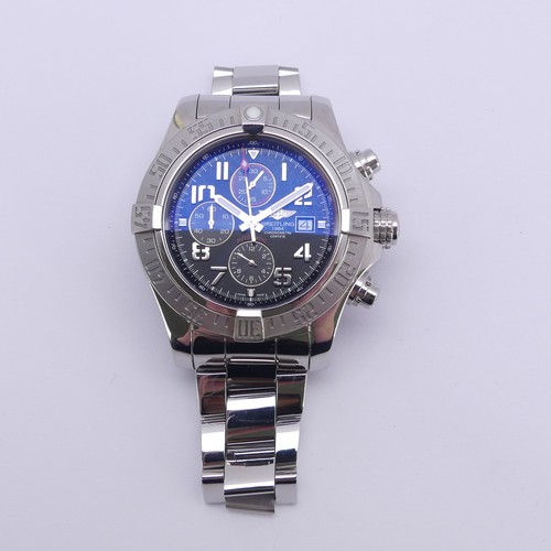 71 - A Breitling Super Avenger II Chronograph stainless steel gentleman's bracelet Wristwatch, ref. A1337... 