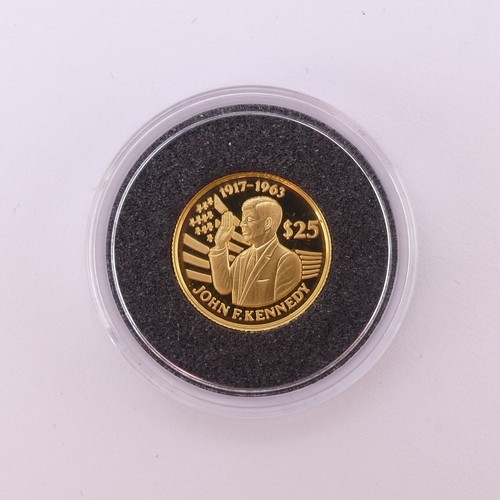 290 - A Niue John F. Kennedy commemorative 1/25oz $25 gold Coin, dated 1994, in Royal Mint presentation ca... 