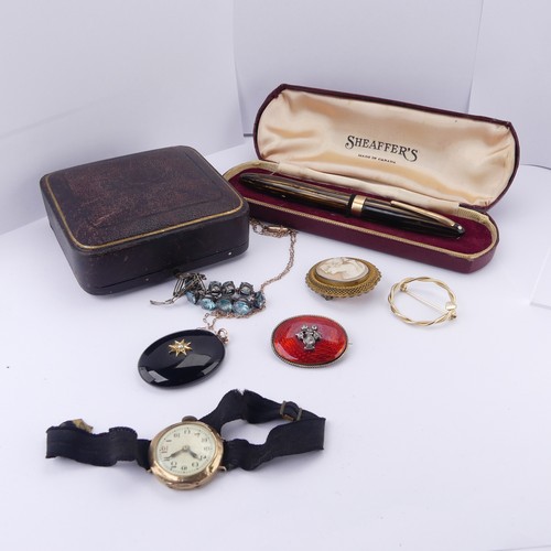 263 - A quantity of Jewellery and Costume Jewellery, including agate brooches, a silver and red enamel bro... 