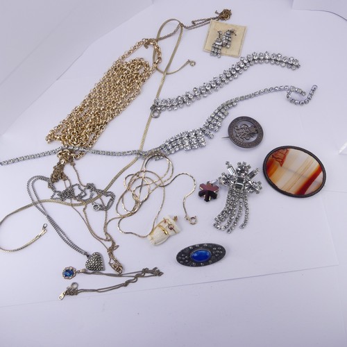 263 - A quantity of Jewellery and Costume Jewellery, including agate brooches, a silver and red enamel bro... 