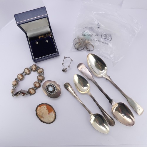 264 - Three pairs of 9ct gold stud Earrings, 3.1g, together with an oval silver pot with hinged cover, 3.5... 