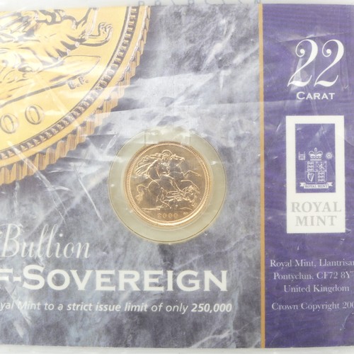 310 - An Elizabeth II gold bullion Half Sovereign, dated 2000, in Royal Mint carded blister pack.... 