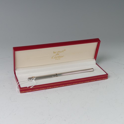 276 - A Must de Cartier Cartridge Pen, with 18ct gold nib, in presentation case, no paperwork.... 