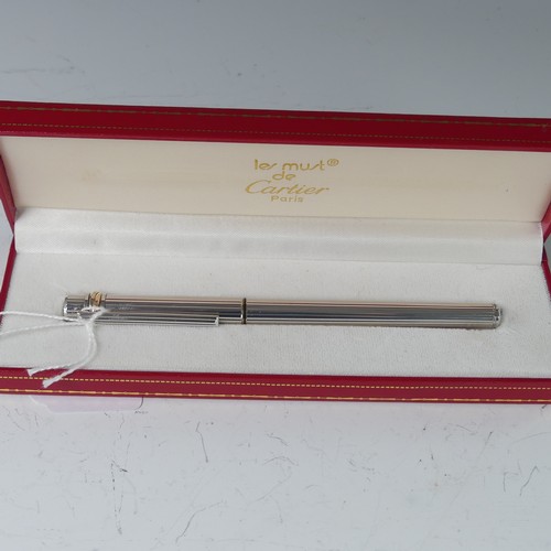 276 - A Must de Cartier Cartridge Pen, with 18ct gold nib, in presentation case, no paperwork.... 