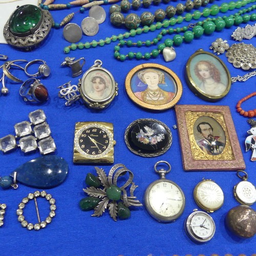 248 - A quantity of vintage Costume Jewellery and Silver Plate, including necklaces, brooches, earrings, f... 