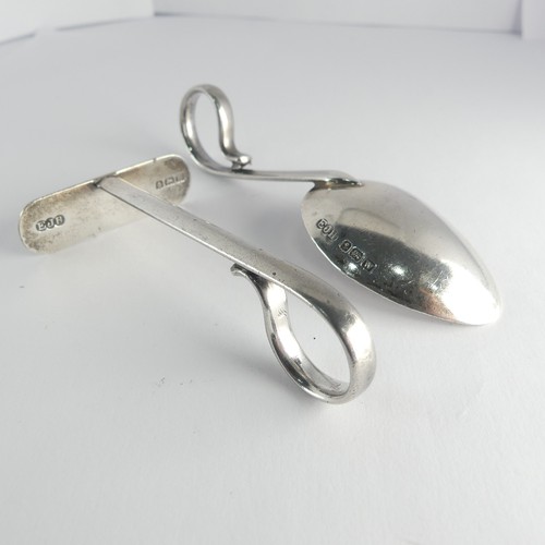 51 - A William IV silver Caddy Spoon, by Francis Powell, hallmarked London 1819, fiddle pattern with shel... 