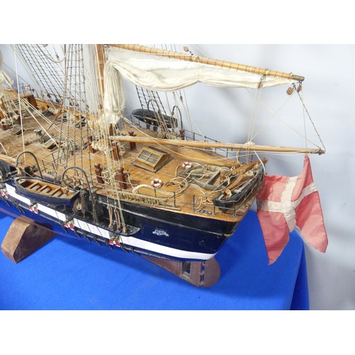 560 - A very large model of the Danish Warship Jylland, both a screw propelled steam frigate and sail ship... 