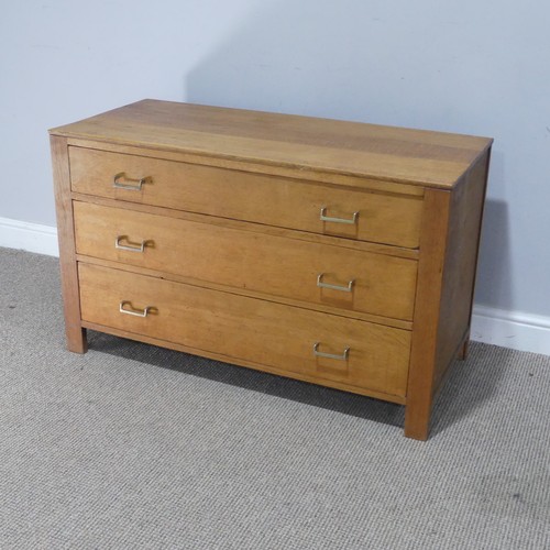 687 - A mid-20th century teak Chest of drawers, W 103 cm x H 62.5 cm x D 46 cm.