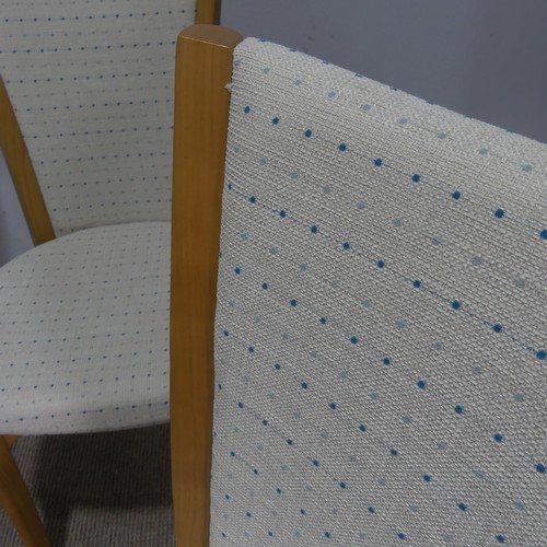 731 - A mid-20th century Ercol blond elm breakfast Suite, the drop-leaf Table with rounded edges complete ... 