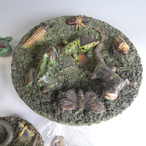 5 - An antique Jose A Cuhna Palissy Wall Platter, depicting a natural study with a frog, lizards and ins... 