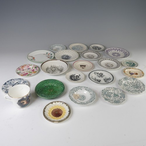 11 - A quantity of antique pearlware children's pottery Plates, to comprise Wedgwood examples, Davenport,... 