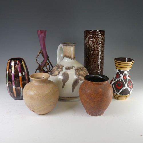 15 - A small quantity of West German Pottery, to include an interesting ovoid Vase with alternating dashe... 