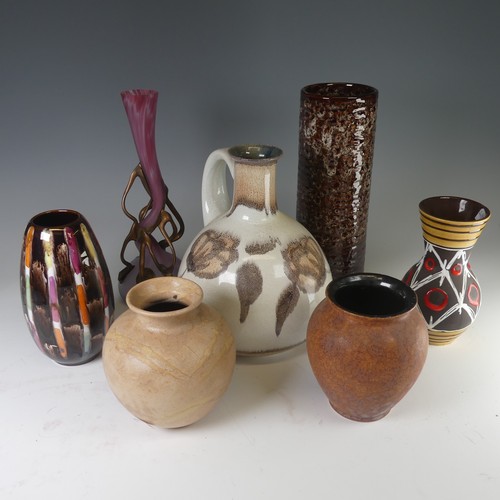 15 - A small quantity of West German Pottery, to include an interesting ovoid Vase with alternating dashe... 