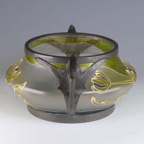 29 - An Art Nouveau pewter mounted and enameled glass Bowl, possibly Friedrich van Hauten, model number t... 