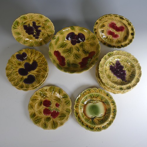 54 - A matched Sarreguemines majolica part Dessert Service, to include 4 Bowls, 9 Plates and a fruit Bowl... 