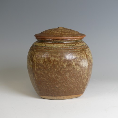 82 - Richard Batterham (1936 - 2021) a studio pottery stoneware Caddy, decorated in ash glaze, faceted fo... 