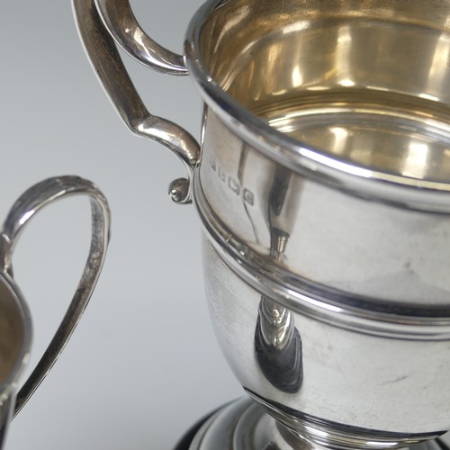 59 - A George V silver Trophy Cup, by William Neale & Son Ltd, hallmarked Birmingham 1927, of ur... 