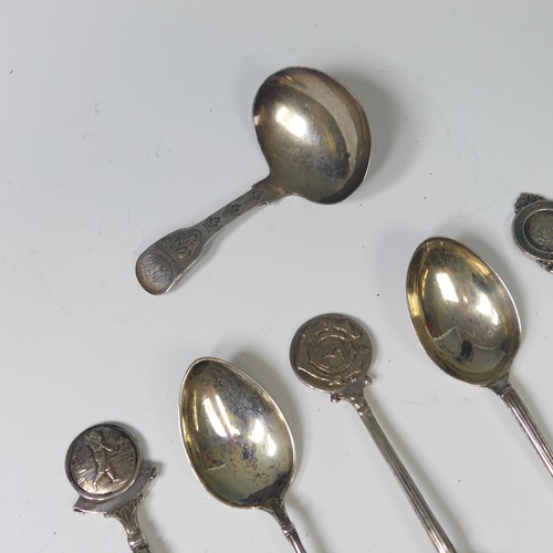 33 - A George III silver Caddy Spoon, by James Wintle, hallmarked London 1817, fiddle pattern with b... 