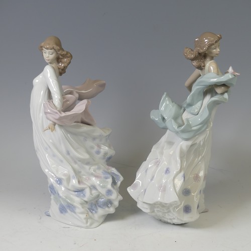A boxed Lladro figure of 'Spring Splendor', No 5898