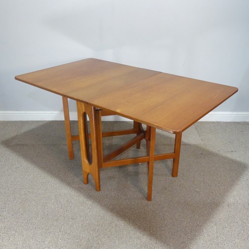 A Jentique mid-20th century drop-leaf Table, W 145 cm x H 73.5 cm x D 83 cm.