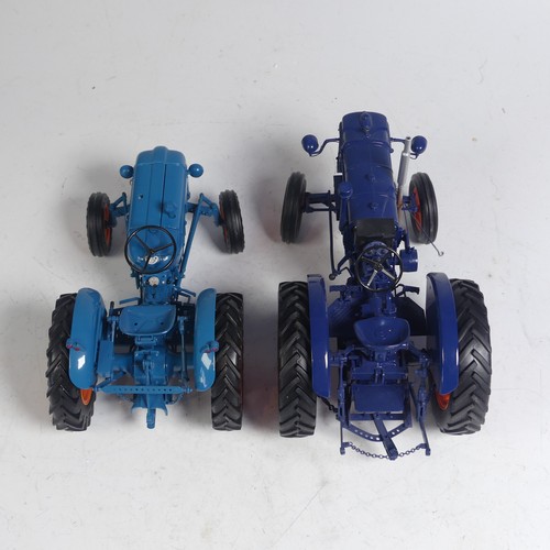 Tracteur Miniature Universal Hobbies 1/16 – Fordson Power Major 1958 – Bleu/orange – Diecast