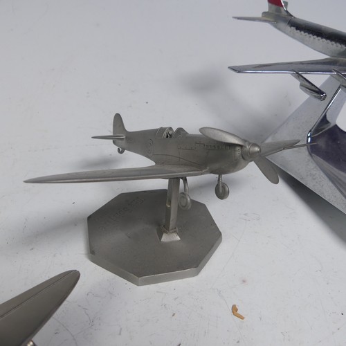 20 - A Swiss Air chromed cast metal desktop display Ashtray, the aircraft mounted on a pivotal stand, mad... 