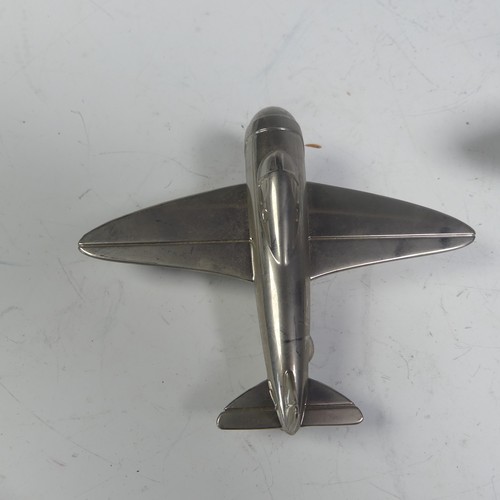 20 - A Swiss Air chromed cast metal desktop display Ashtray, the aircraft mounted on a pivotal stand, mad... 