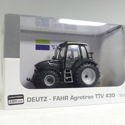 23 - A Universal Hobbies 1:32 Fendt 415 Vario model Tractor with front loader, 'Country' Model Farm Issue... 