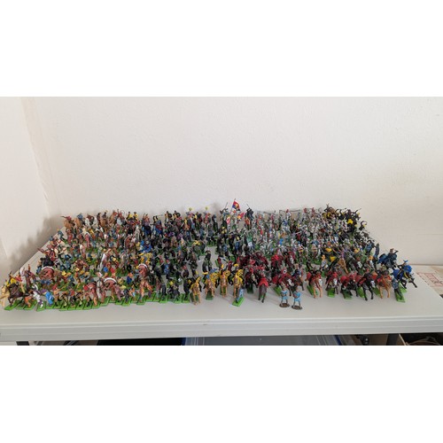 43 - Britains Deetail; A very large collection of unboxed playworn Knights, Turkish, Cowboys and Indian F... 