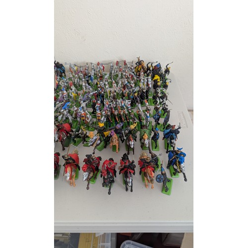 43 - Britains Deetail; A very large collection of unboxed playworn Knights, Turkish, Cowboys and Indian F... 
