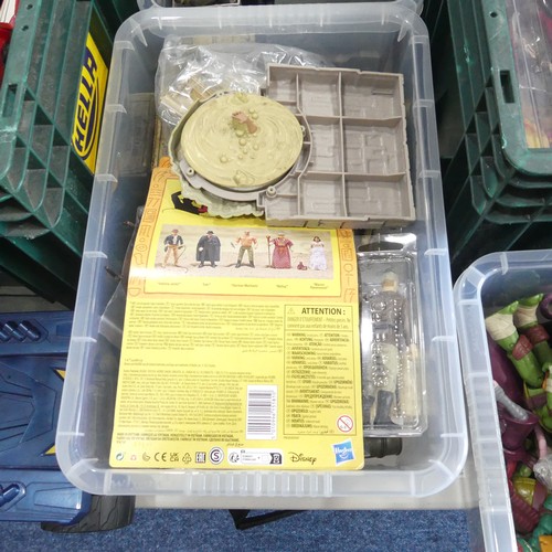 50 - A large collection of vintage and later playmates action Figures, Toys and Models, mostly by Viacom ... 