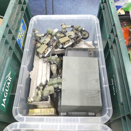 50 - A large collection of vintage and later playmates action Figures, Toys and Models, mostly by Viacom ... 